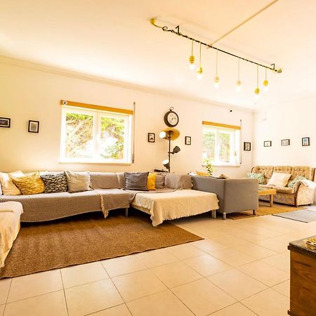Pineapple Surf House Hostel อาโตเกีย ดา บาเลยา ภายนอก รูปภาพ