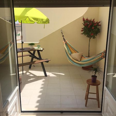 Pineapple Surf House Hostel อาโตเกีย ดา บาเลยา ภายนอก รูปภาพ